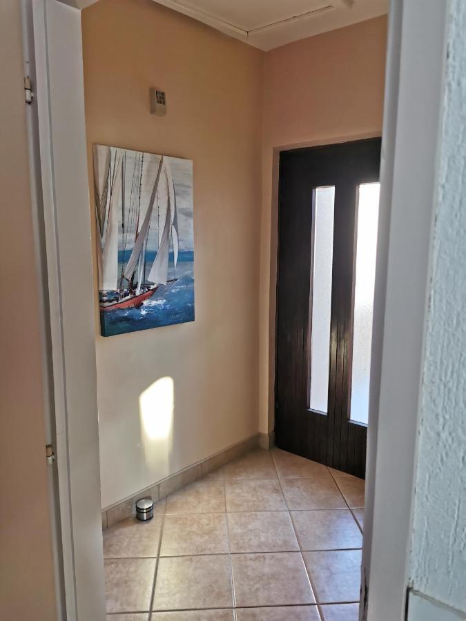 Near By Everything Vodice Ngoại thất bức ảnh